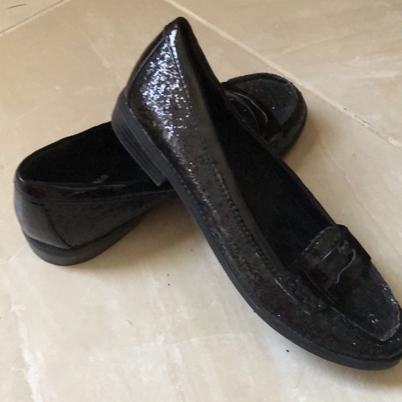 Black patent flat loafer - Picture 3 of 3